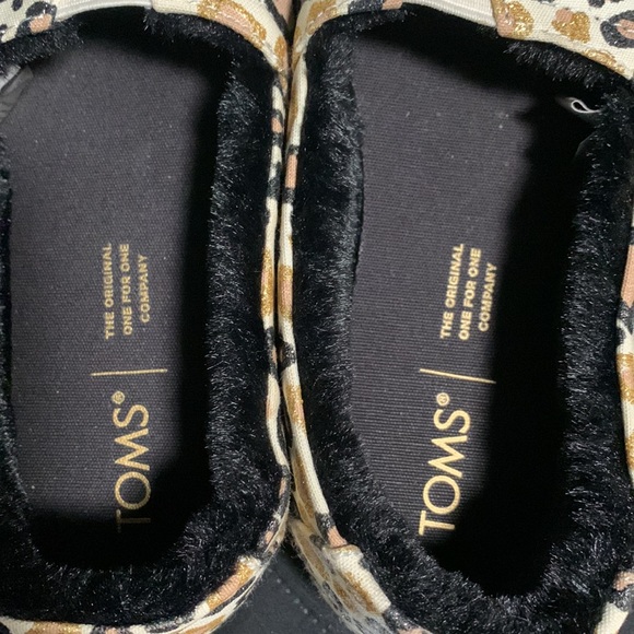 Toms | Sz 6 Ortholite Glitter Cheetah slip on spies - new with tags - Picture 3 of 4